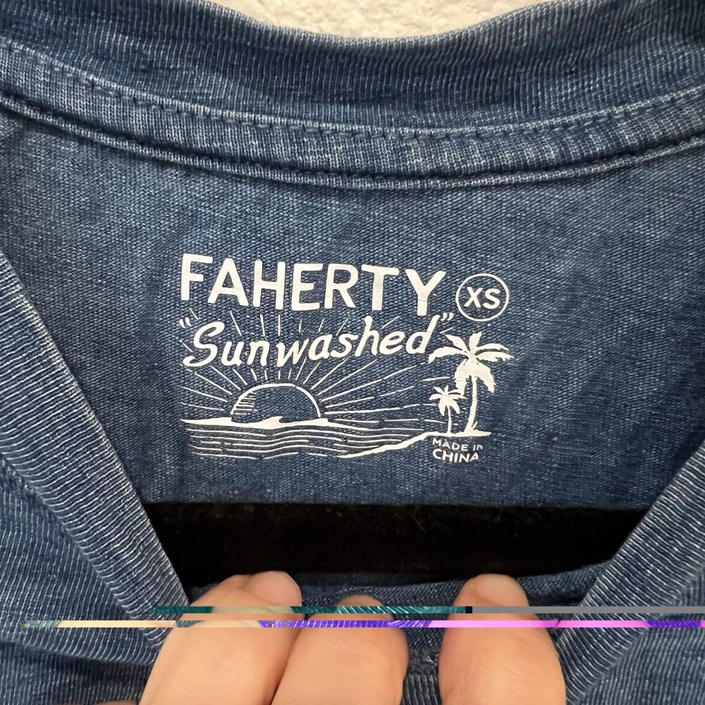 Faherty Women’s Sunwashed Regenerative Tee - Medium Indigo Wash Size XS Casual - Picture 3 of 7